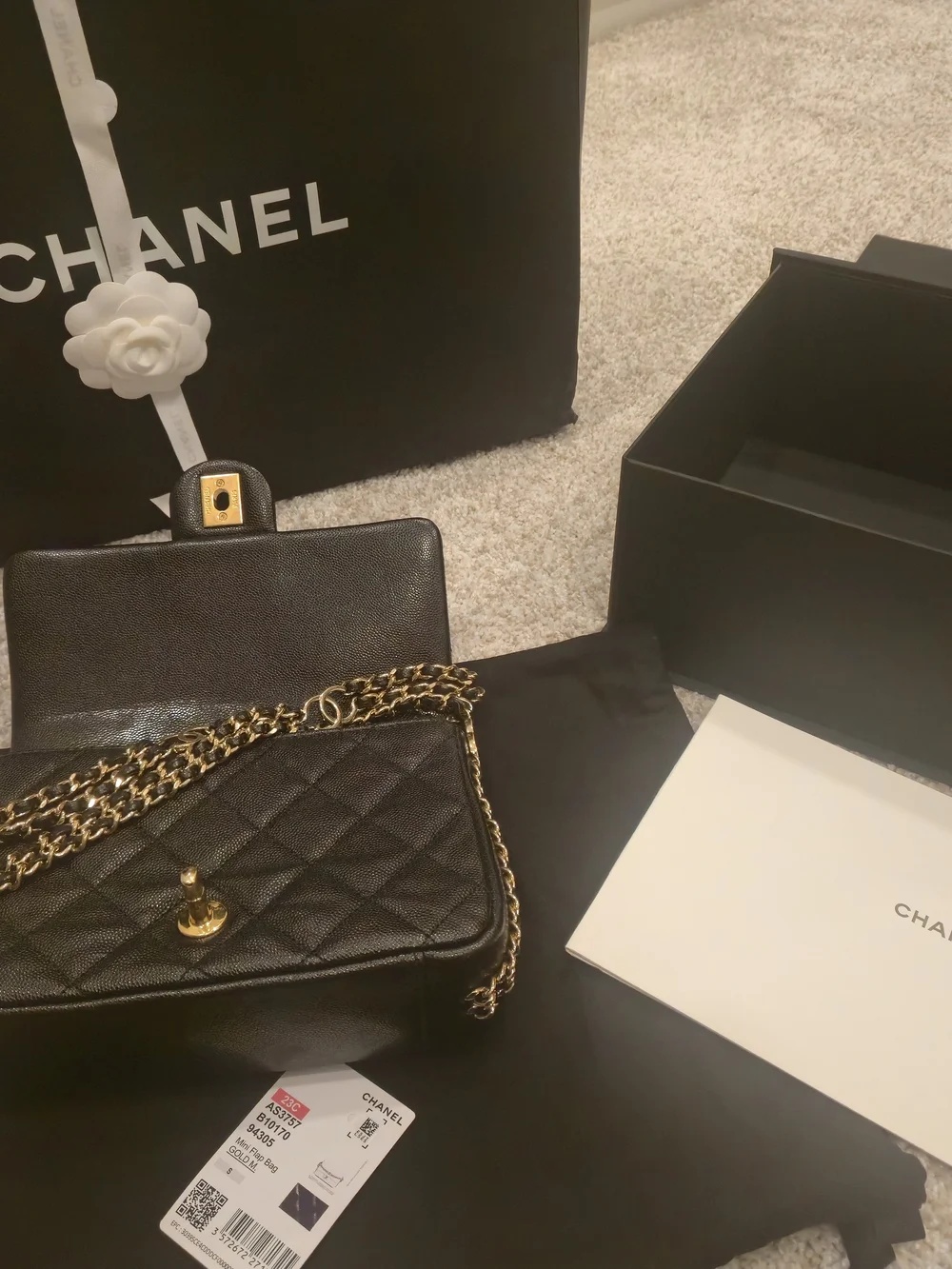 CHANEL Black Mini Flap 2022/2023 Cruise Calfskin CAVIER GRAINED Goldtone Hardwar
